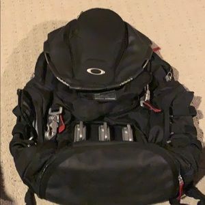 Oakley kitchen sink backpack